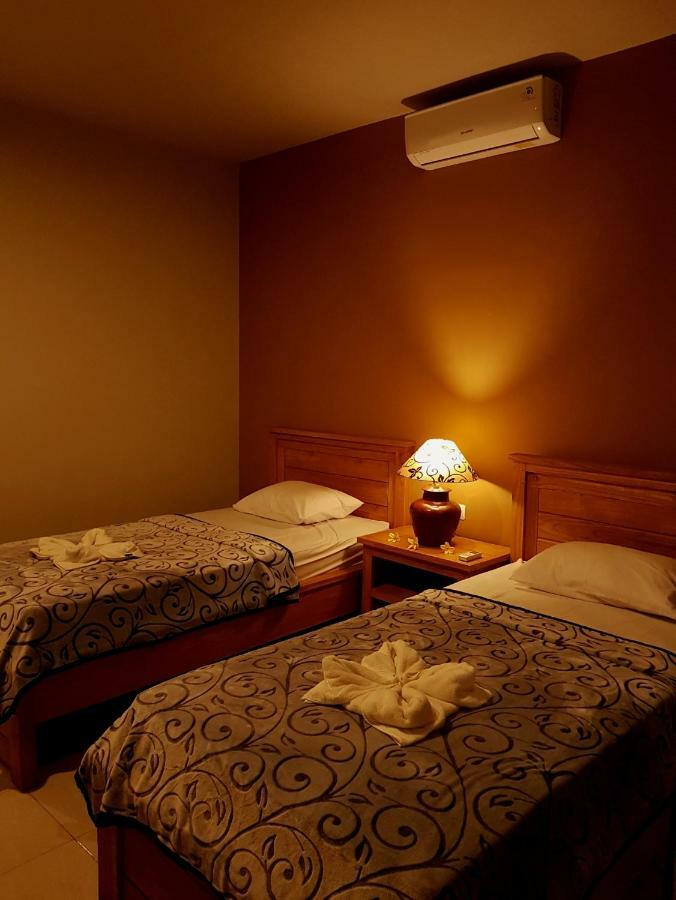 Hotel Ghamed Sari Zewnętrze zdjęcie